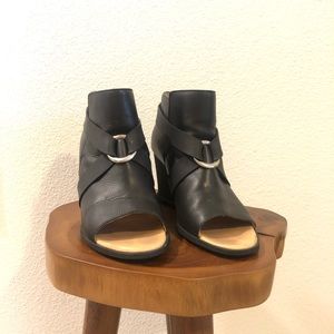 MM6 Grommet Wedge Shoe